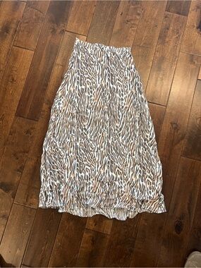 Wilfred Zebra-Style Midi Skirt in White, Black & Tan